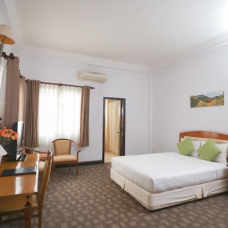 Liberty Hotel Saigon Parkview Ho Chi Minh City Exterior photo