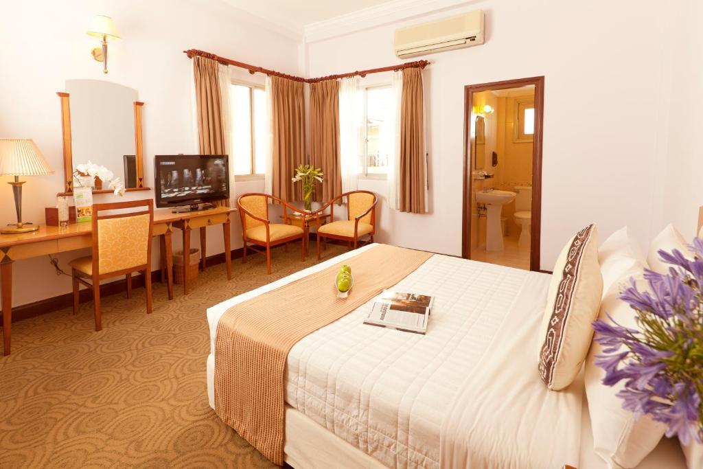 Liberty Hotel Saigon Parkview Ho Chi Minh City Room photo