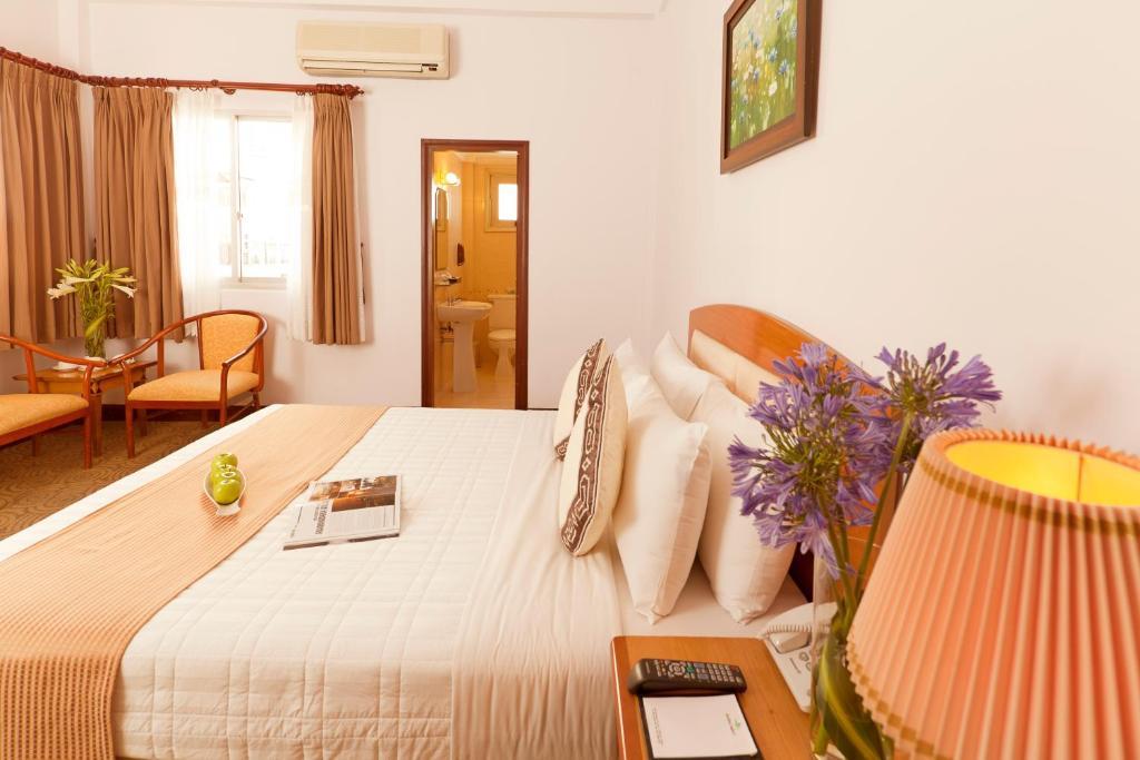 Liberty Hotel Saigon Parkview Ho Chi Minh City Room photo