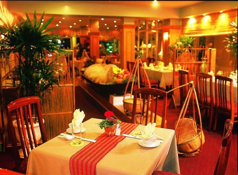 Liberty Hotel Saigon Parkview Ho Chi Minh City Exterior photo